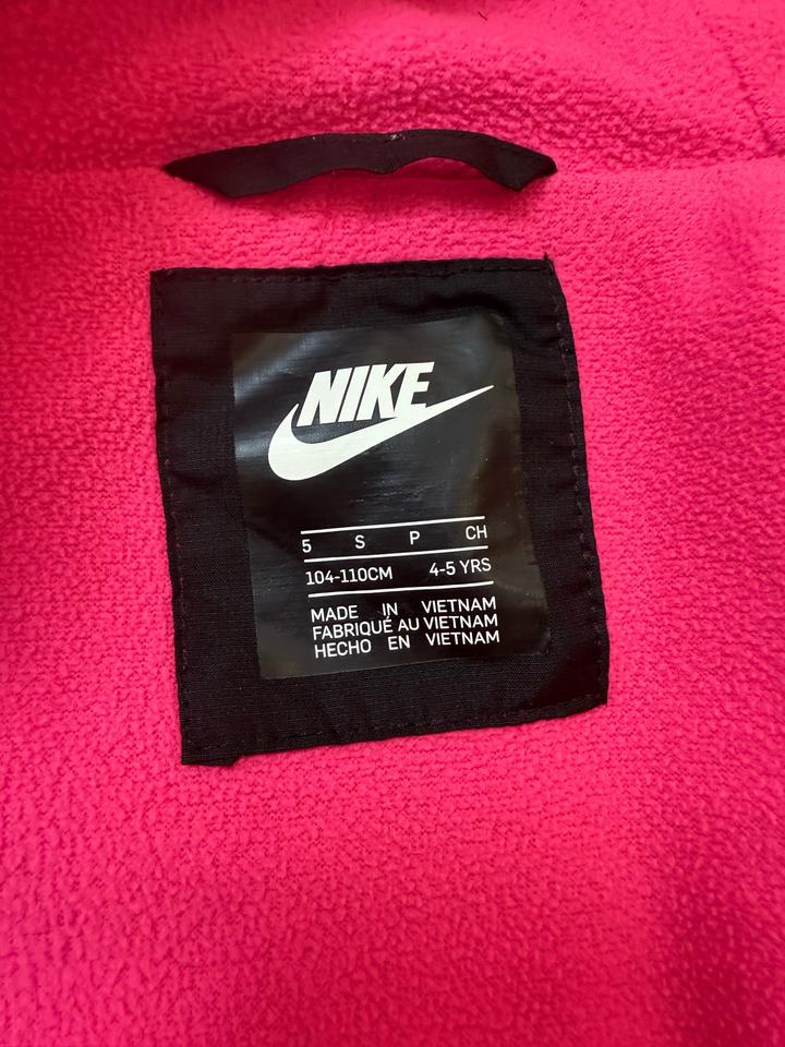 Nike оригинал ветровка на девочку 4–5 лет (104–110 см) чёрный с розовым подклад