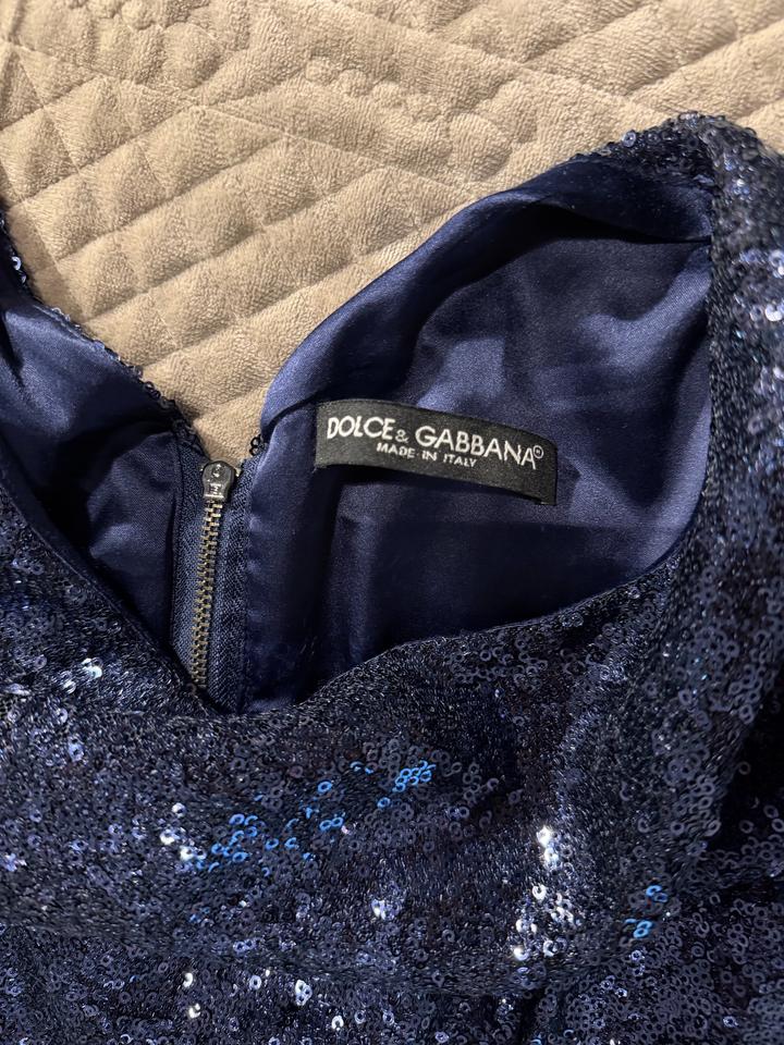 Блистательное вечернее платье Dolce & Gabbana со шлейфом