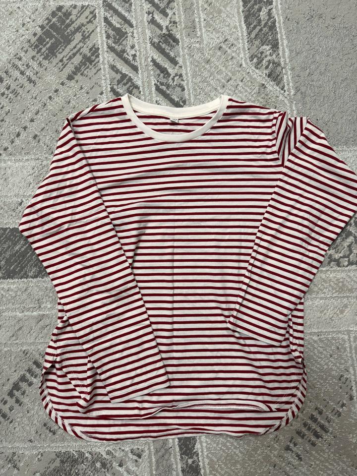 Два лонгслива UNIQLO