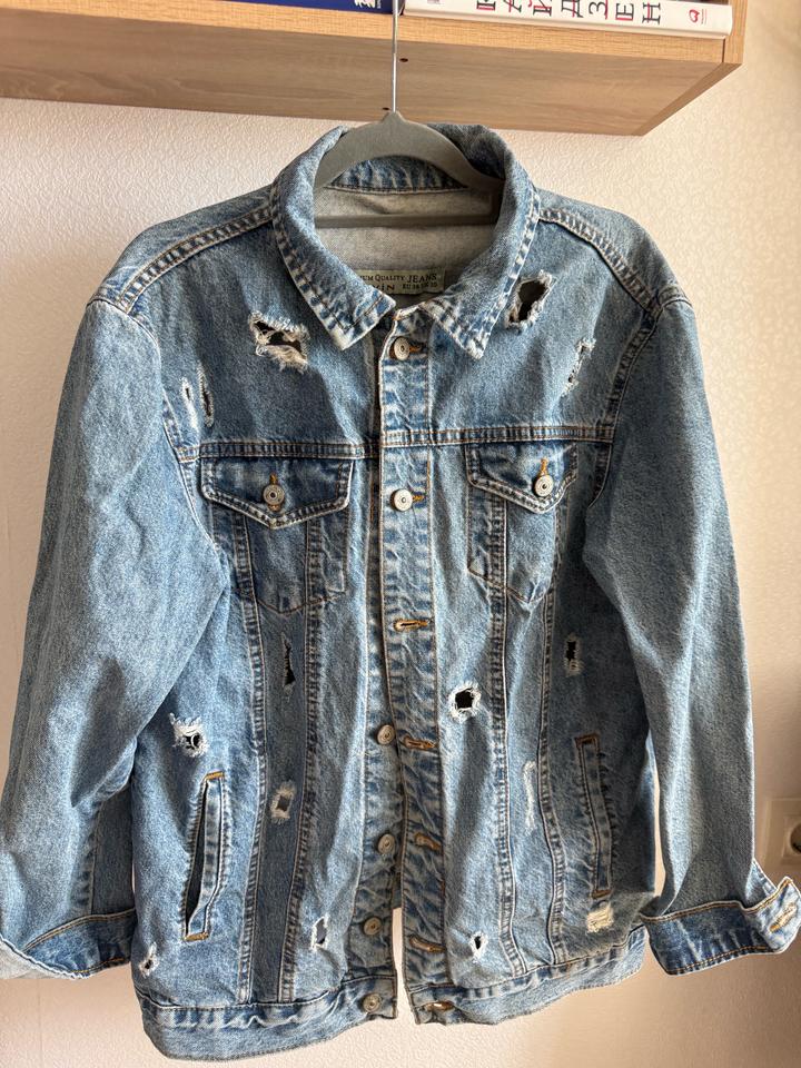 Джинсовая куртка