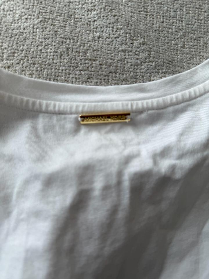 Новая футболка от MK