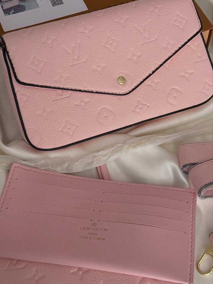 LV сумочка