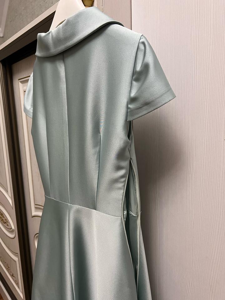 Вечернее платье в цвете Тиффани