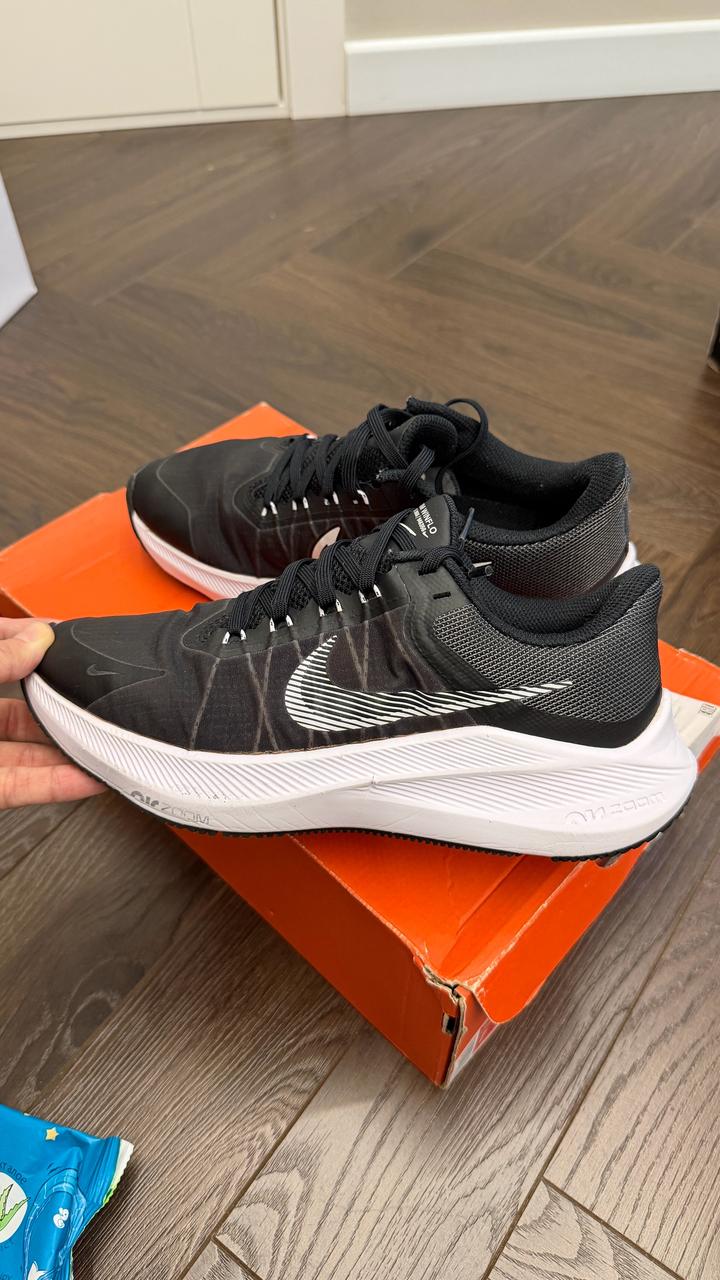 Кроссовки в зал Nike оригинал с коробкой 38 размер