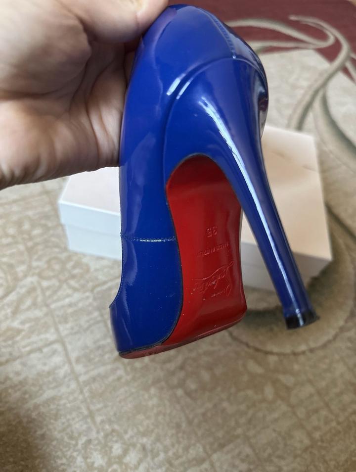 Туфли Christian Louboutin