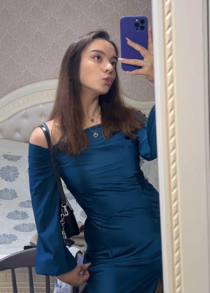 Темно бирюзовое платье