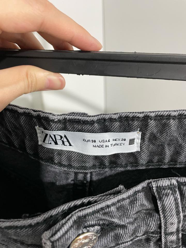 Джинсы Zara