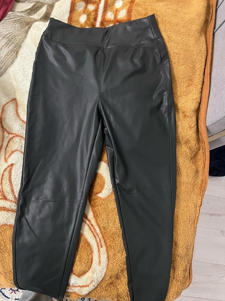 Кожаные леггинсы