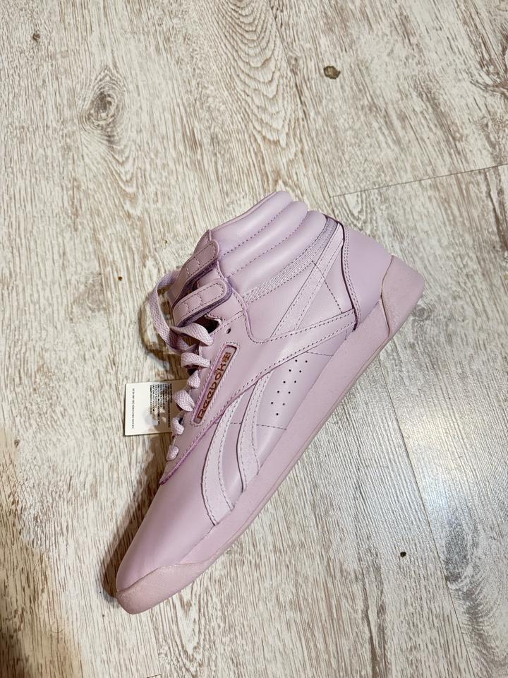 REEBOK новые кроссовки