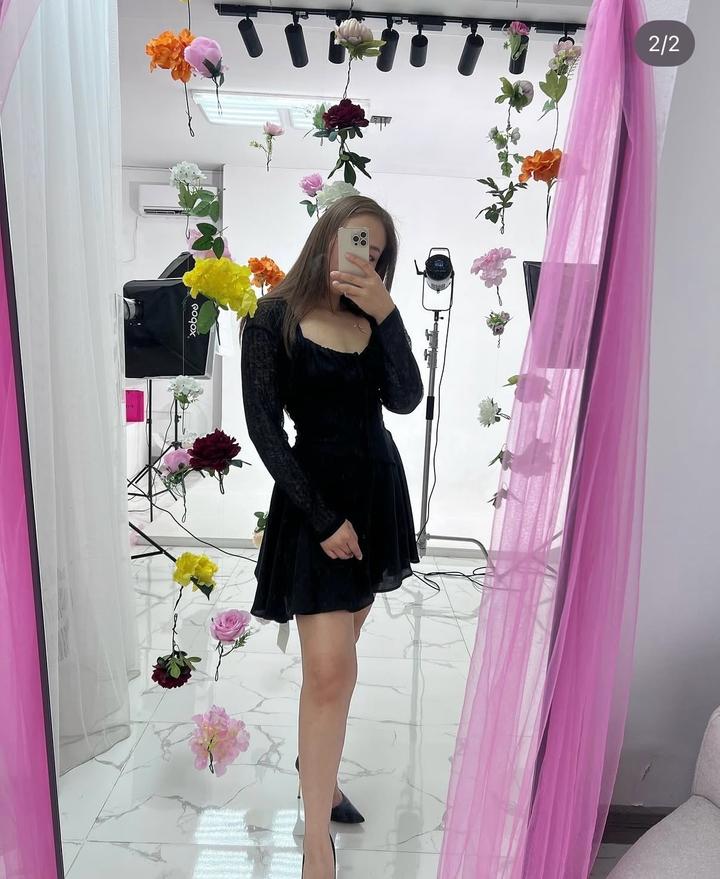 ПРОДАМ чёрное платье с накидкой.