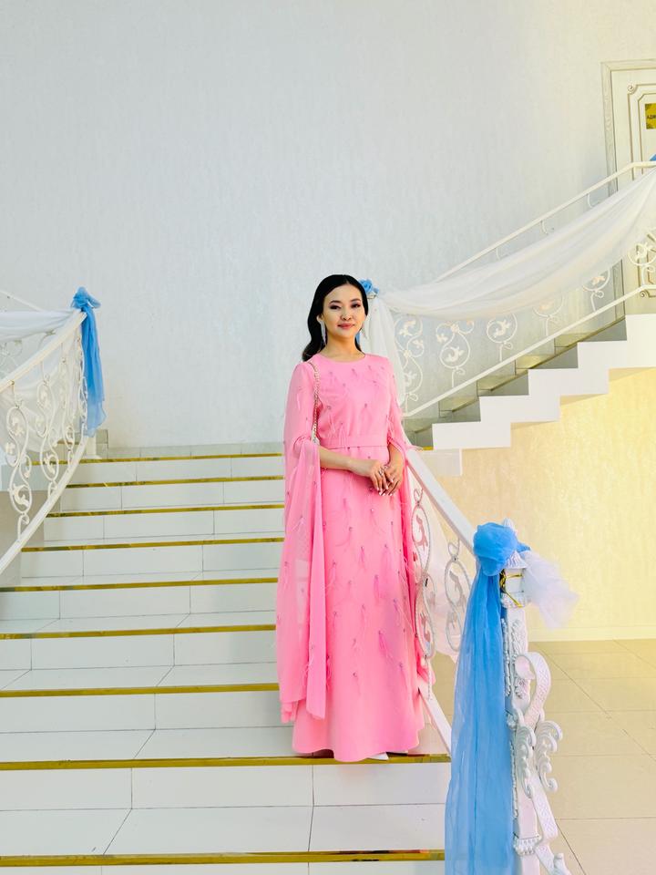 Розовое платье 🌸Лёгкое, нежное и очень элегантное — создаёт красивый образ!