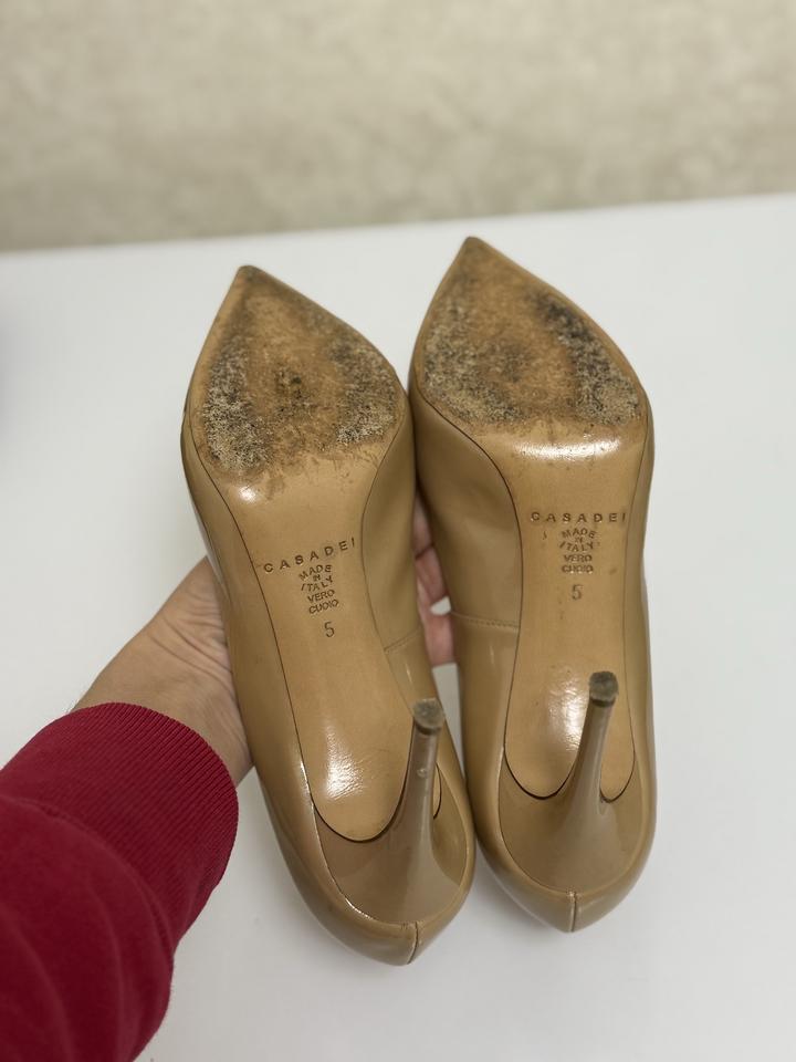 Продам туфли на шпильке итальянский бренд Casadei