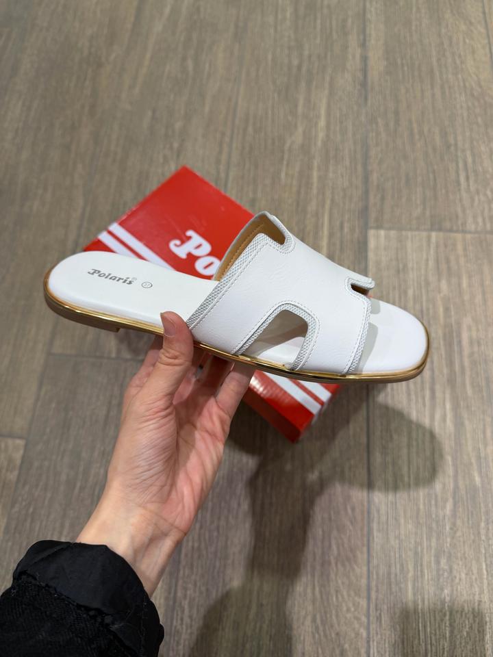 Женин шлепанцы