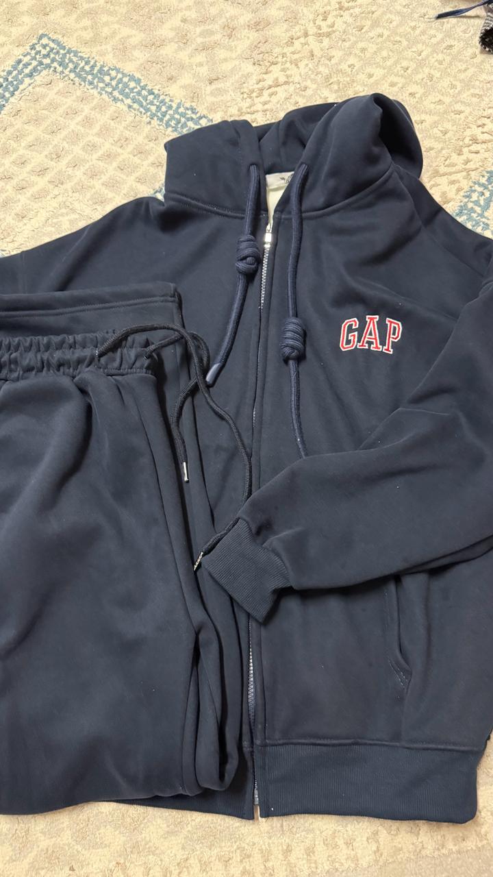 Спортивный костюм