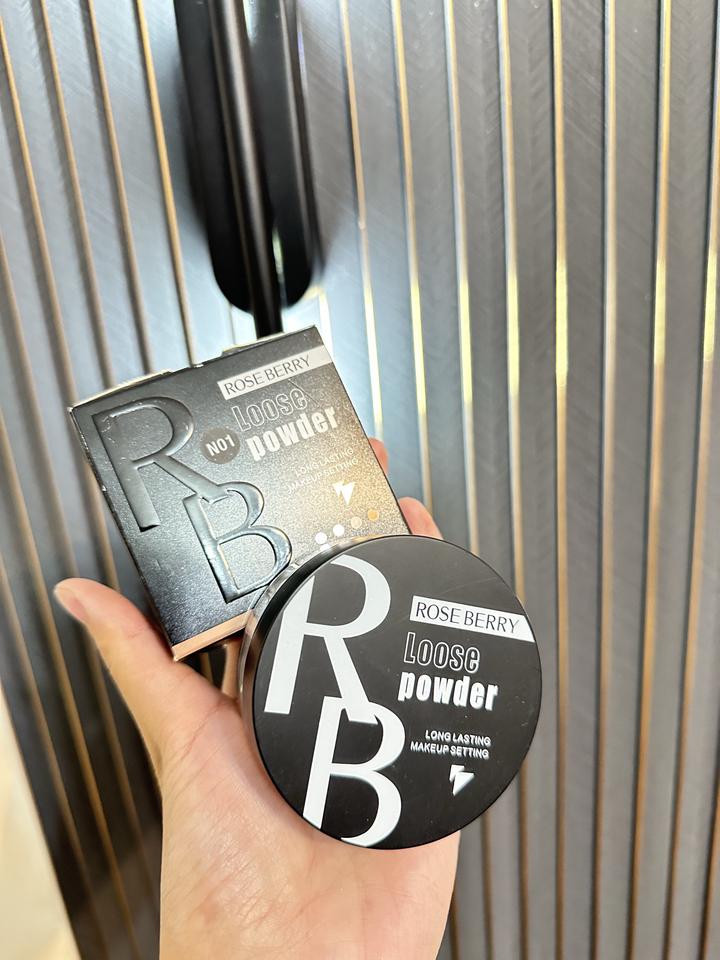 Рассыпчатая пудра от Rose berry