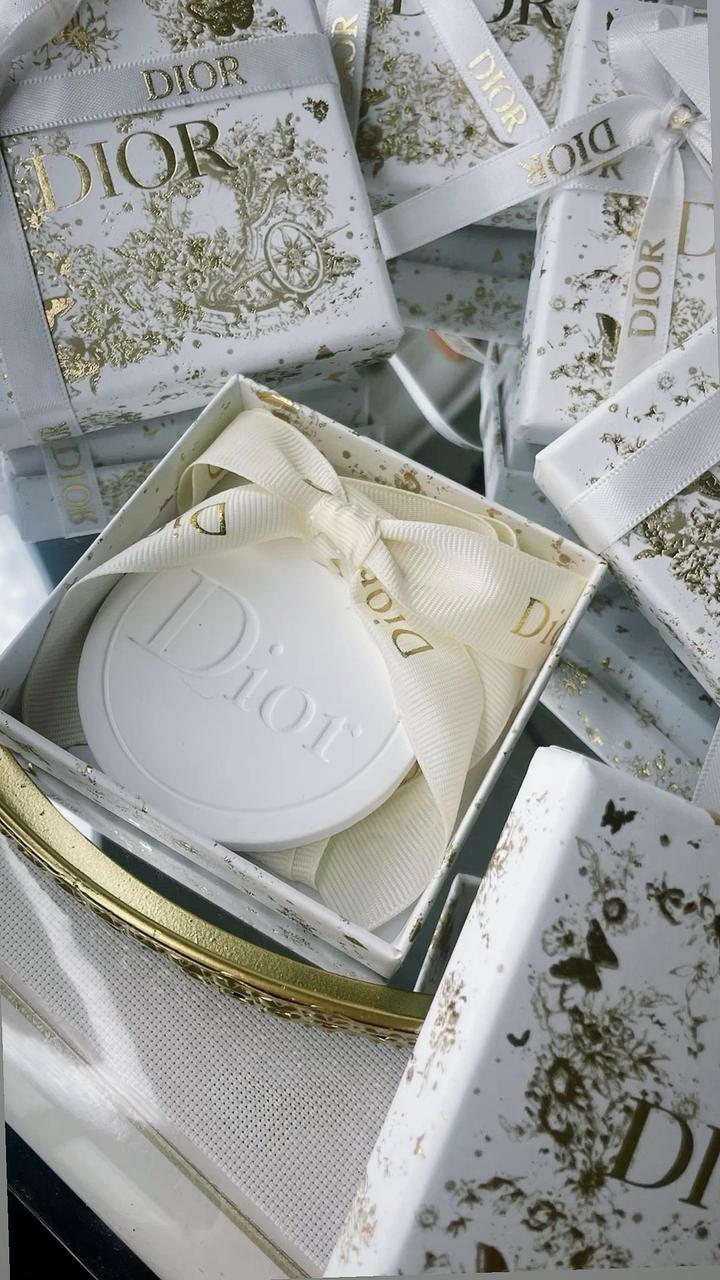 Ароматизатор Саше от Dior
