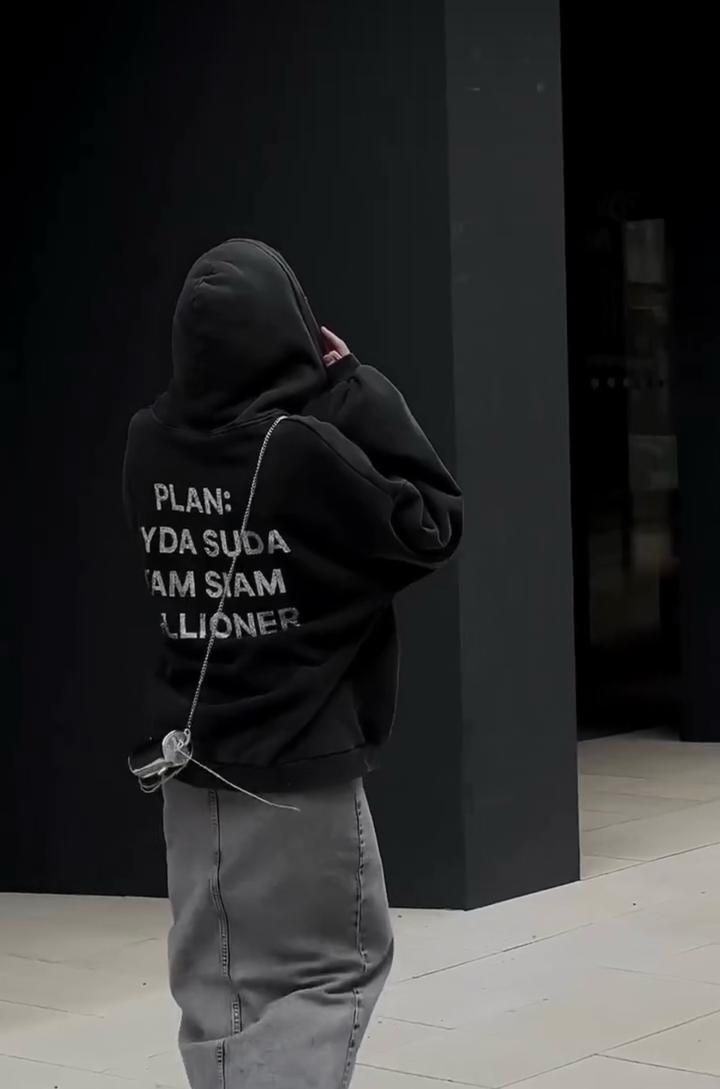 Худи от бренда rukami.kz