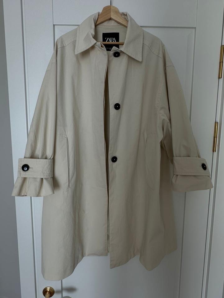 Продам укороченный тренч Zara
