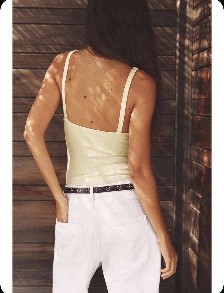 Новое боди Zara в оттенке сливочное масло