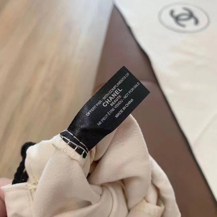 Полотенце, плед, палантин Chanel Beaute