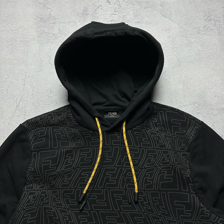 Худи Fendi