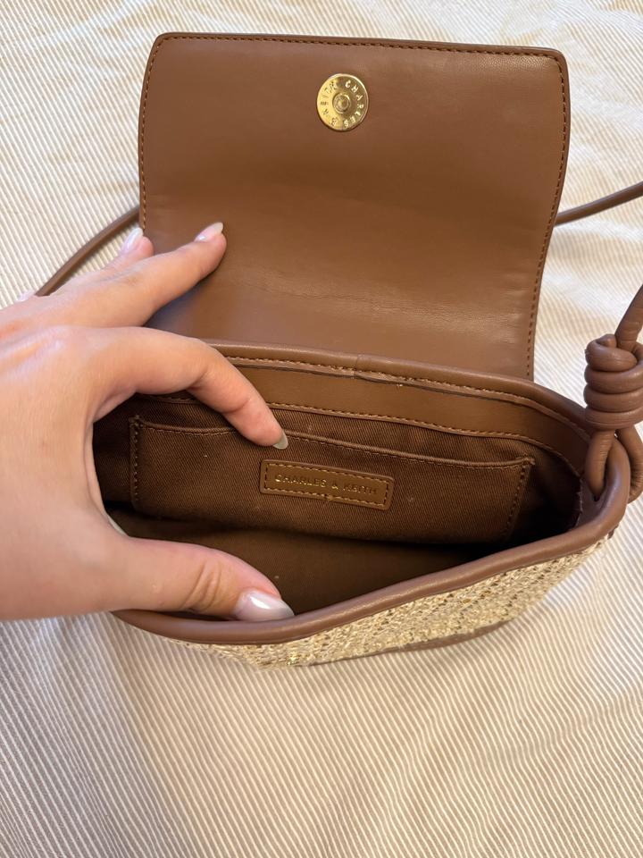 Сумка Charles and Keith
