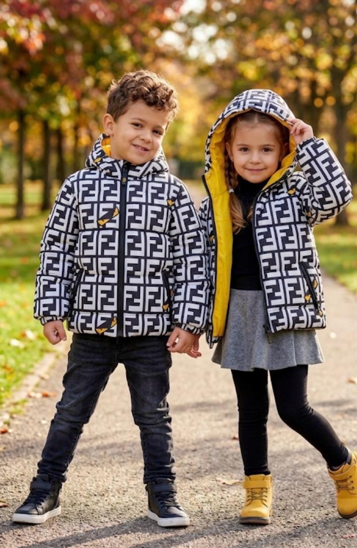 Куртка Fendi на 4-5 лет