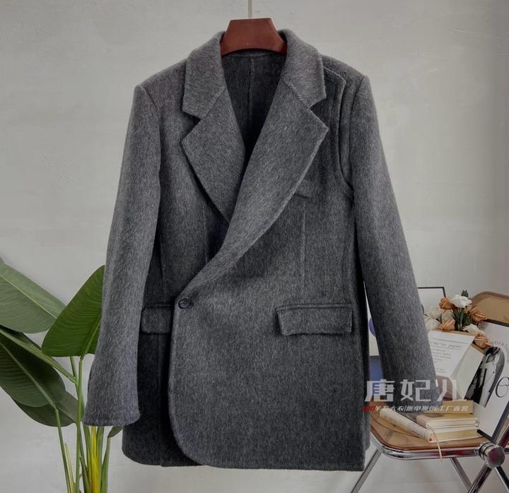 Серое пальто-пиджак из кашемира