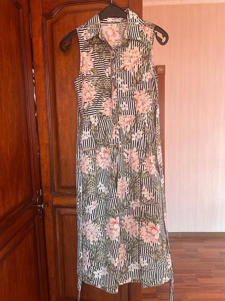 Летнее платье Манго, размер XS