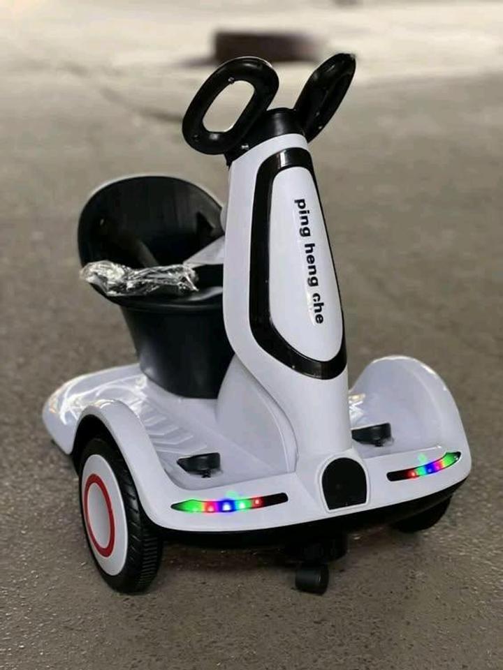 Машина с пультом управления