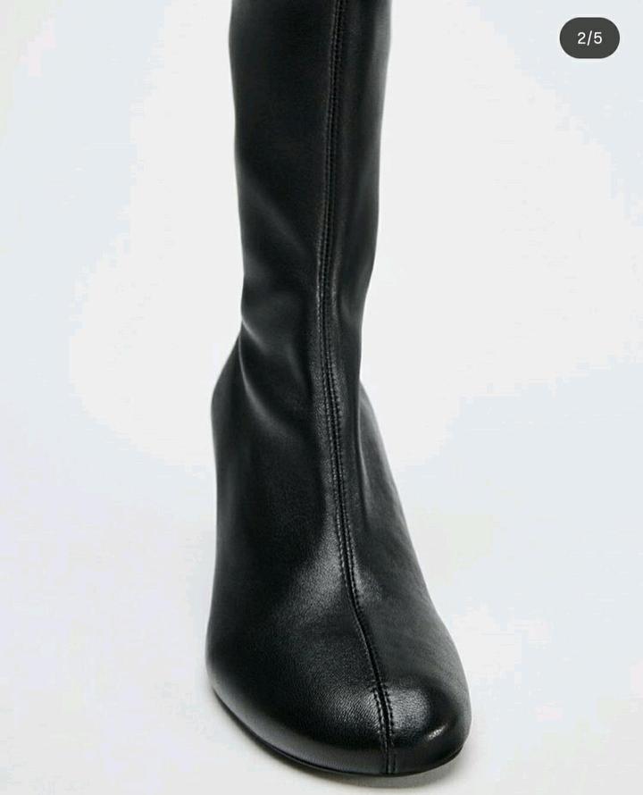 Кожаные ботильони Zara