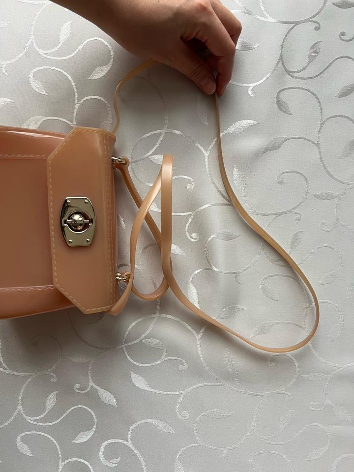 Резиновая сумочка