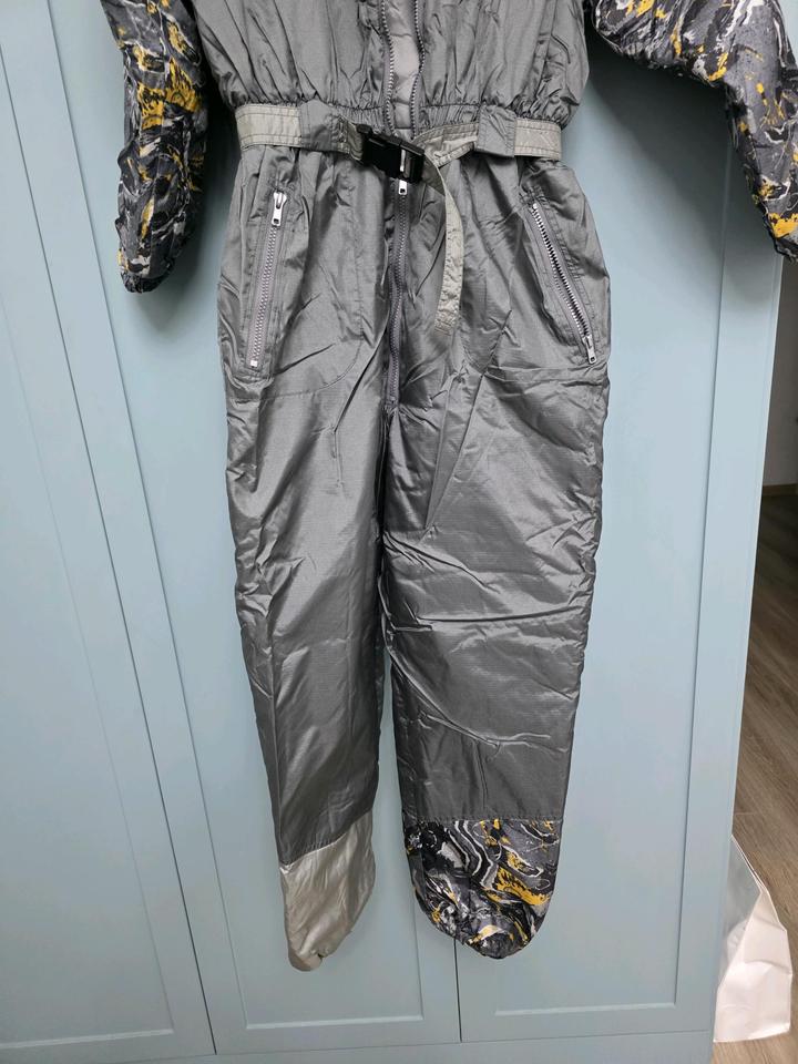 Лыжный комбинизон