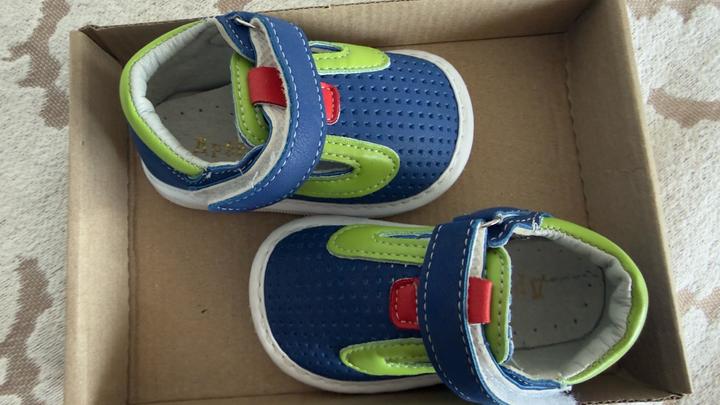 Кожаные сандали для малыша