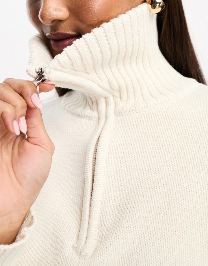 Свитер бежевый bershka