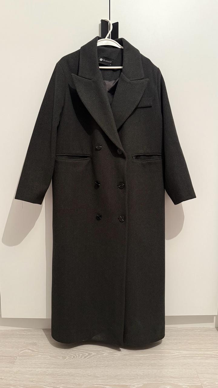 Пальто классического кроя