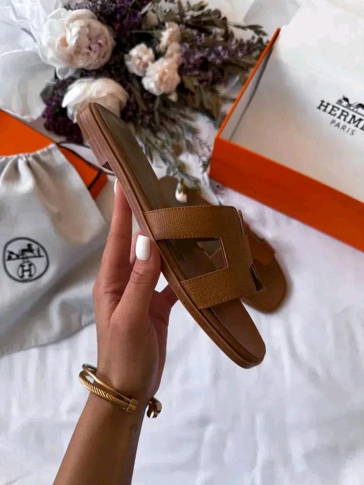 Женские шлёпанцы Hermès Oran Slippers