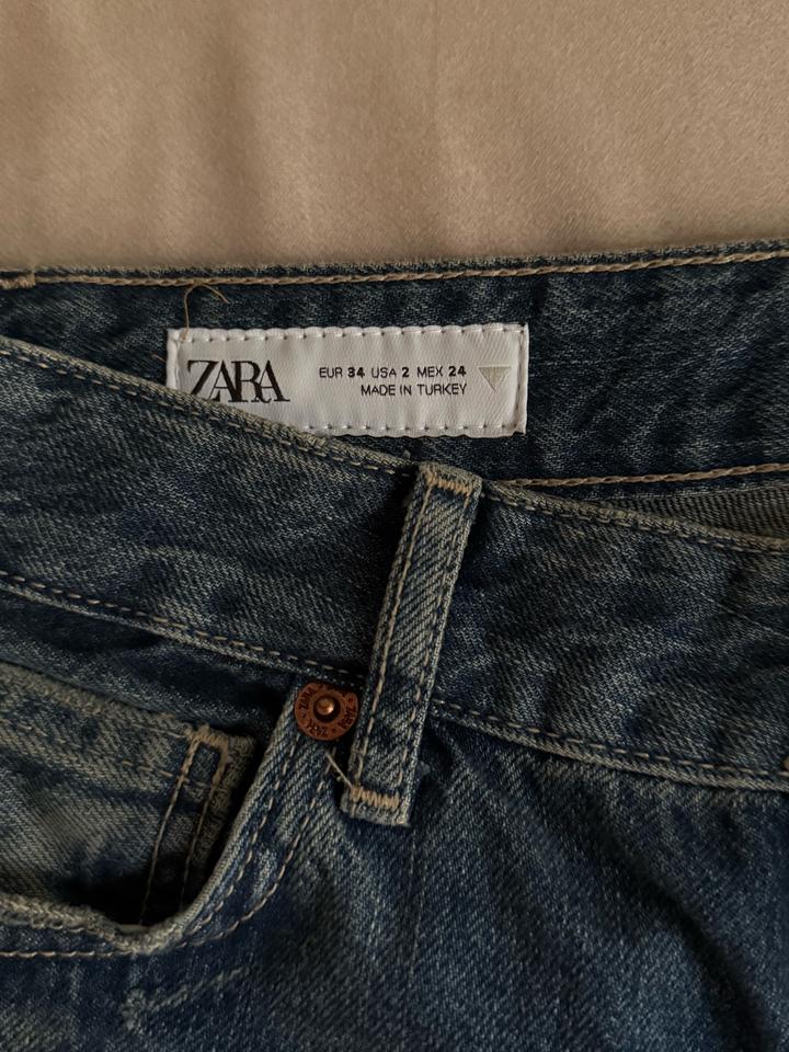 Джинсы ZARA