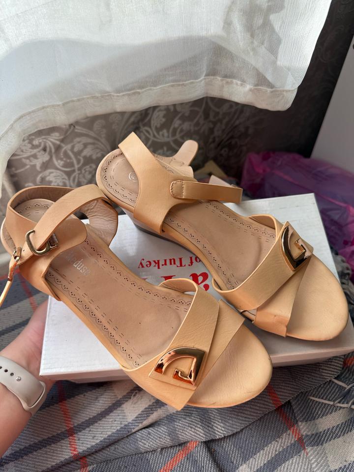 Босоножки на платформе