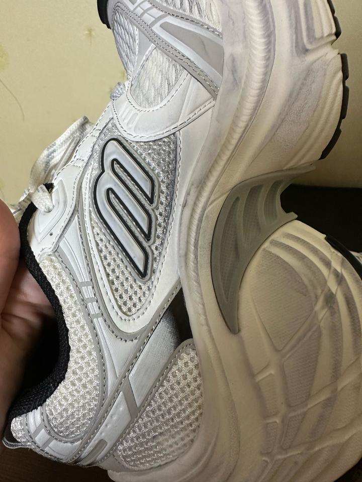 Balenciaga 10XL White/Grey