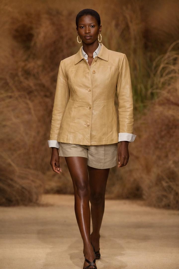 Кожаный жакет