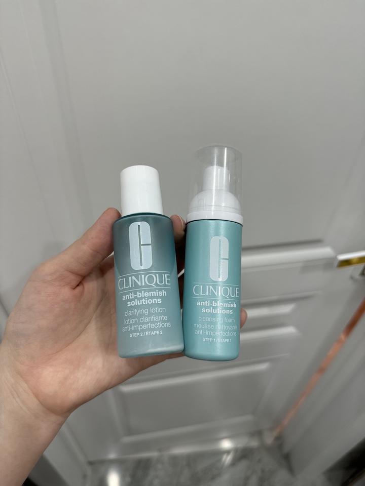 Очищающие средства от бренда Клиник