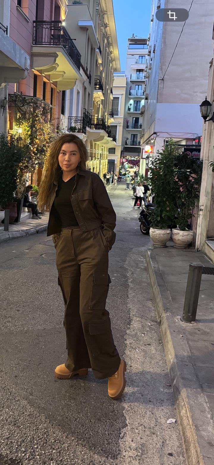 Amona костюм двойка брюки карго