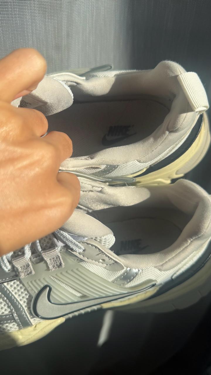 Nike кроссовки