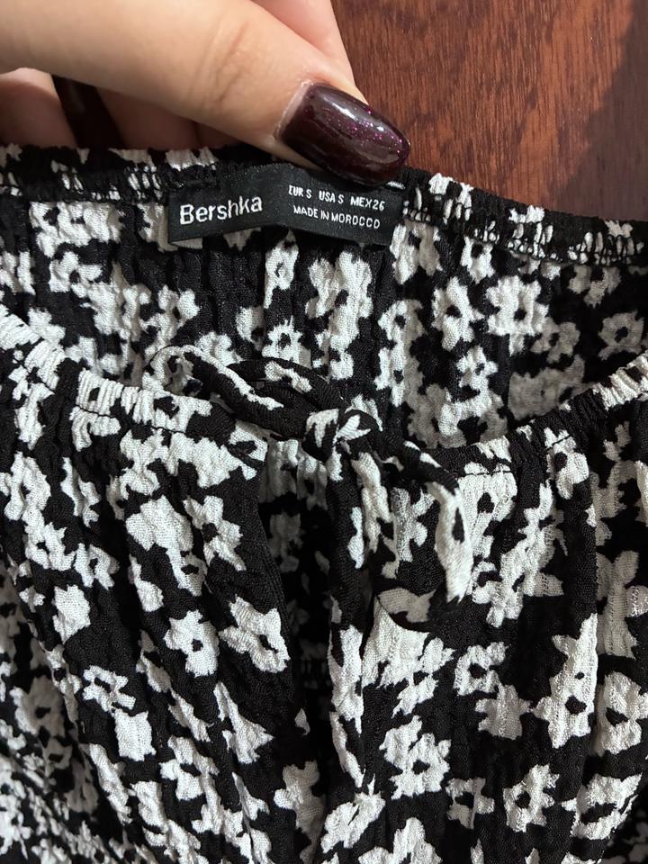 Платье мини с длинными рукавами Bershka