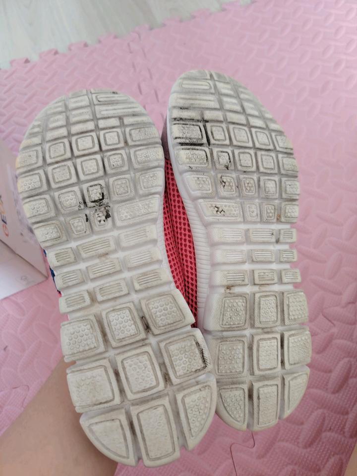 Кроссовки из сетки