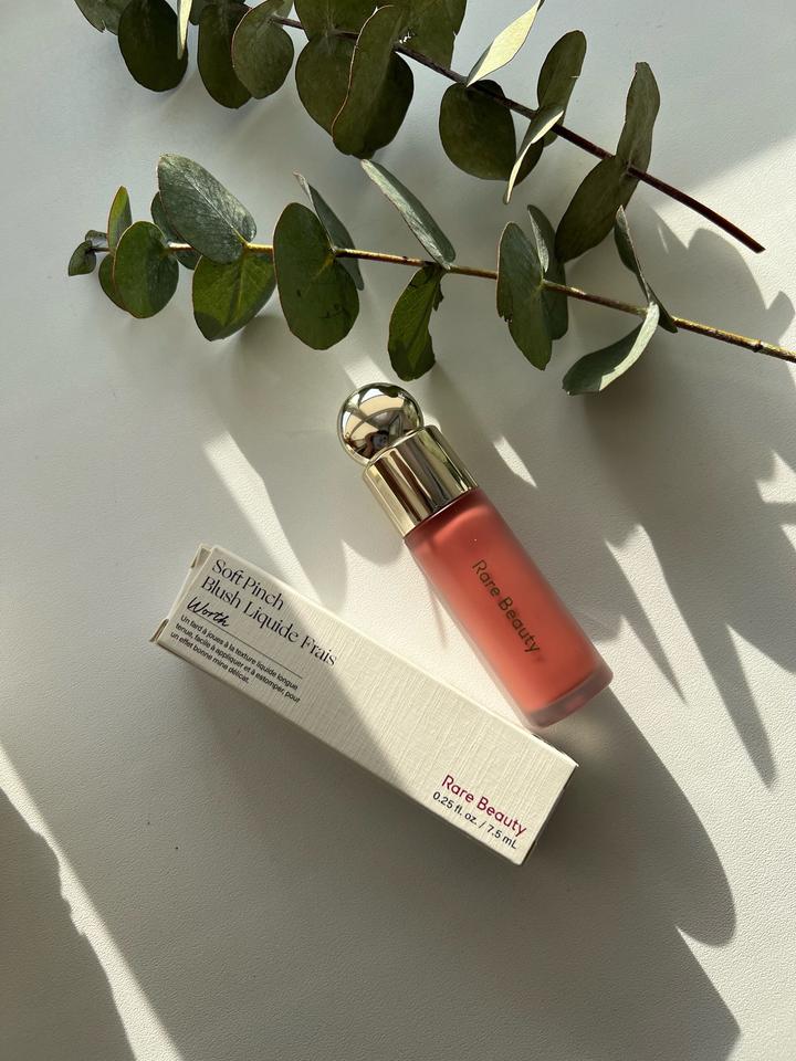 Rare beauty оттенок Worth