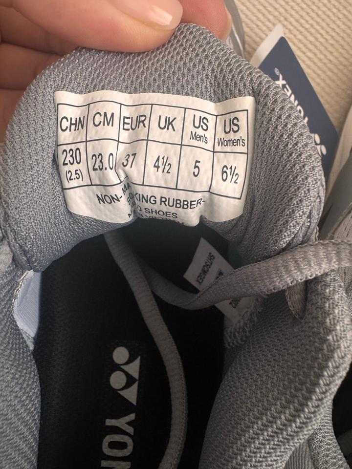 Кроссовки Yonex