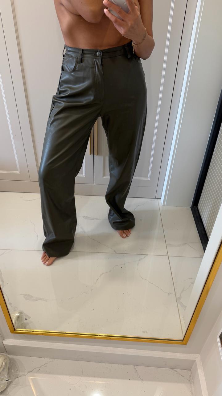 Кожаные брюки ZARA, цвет хаки