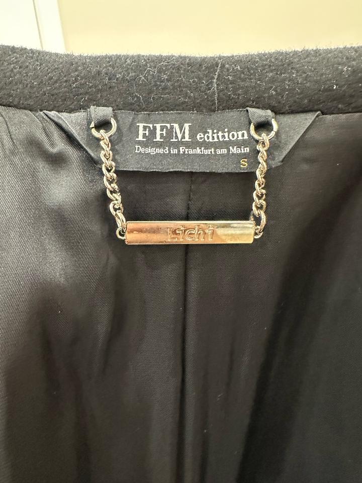 Пальто Lichi классическое, размер S